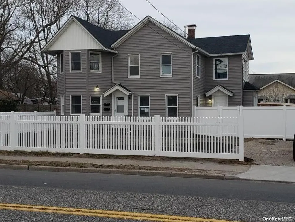 91 River Avenue Patchogue NY 11772