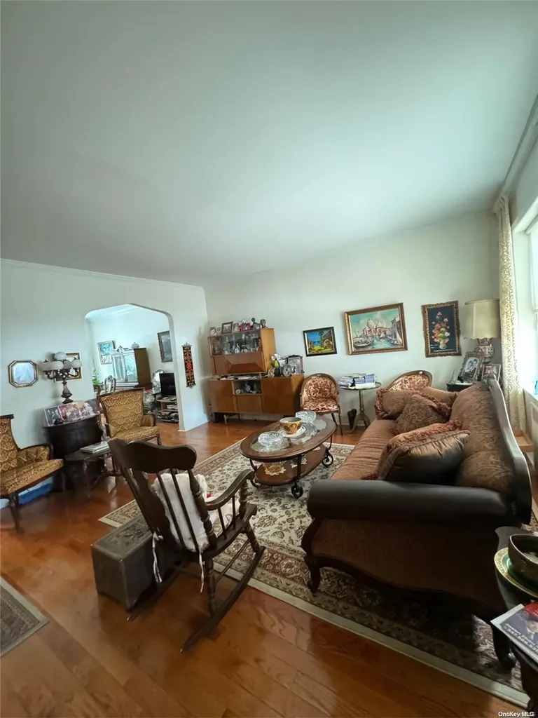 4323 Bedford Avenue Brooklyn NY 11229