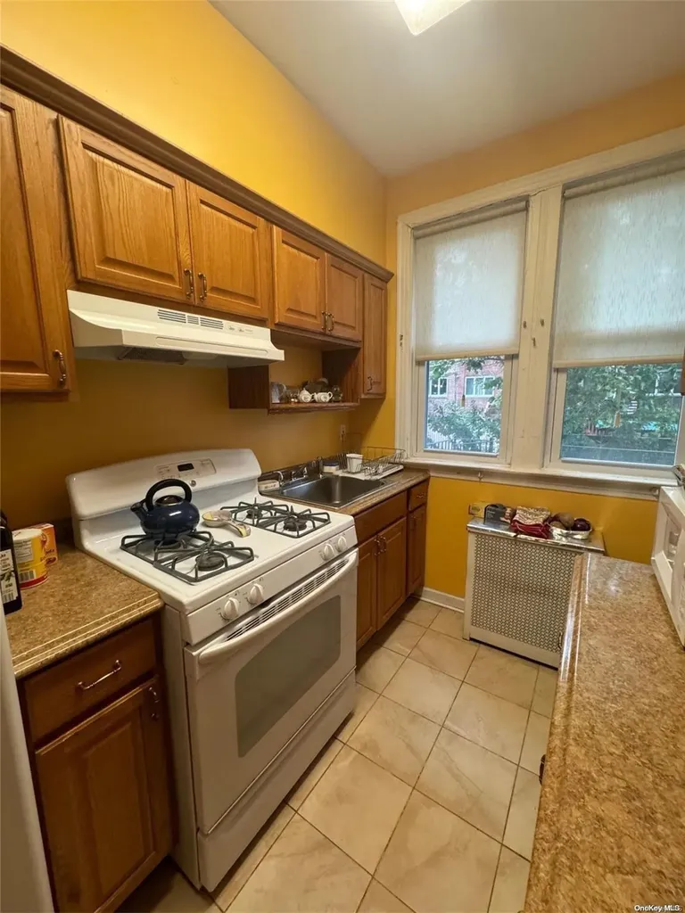 4323 Bedford Avenue Brooklyn NY 11229
