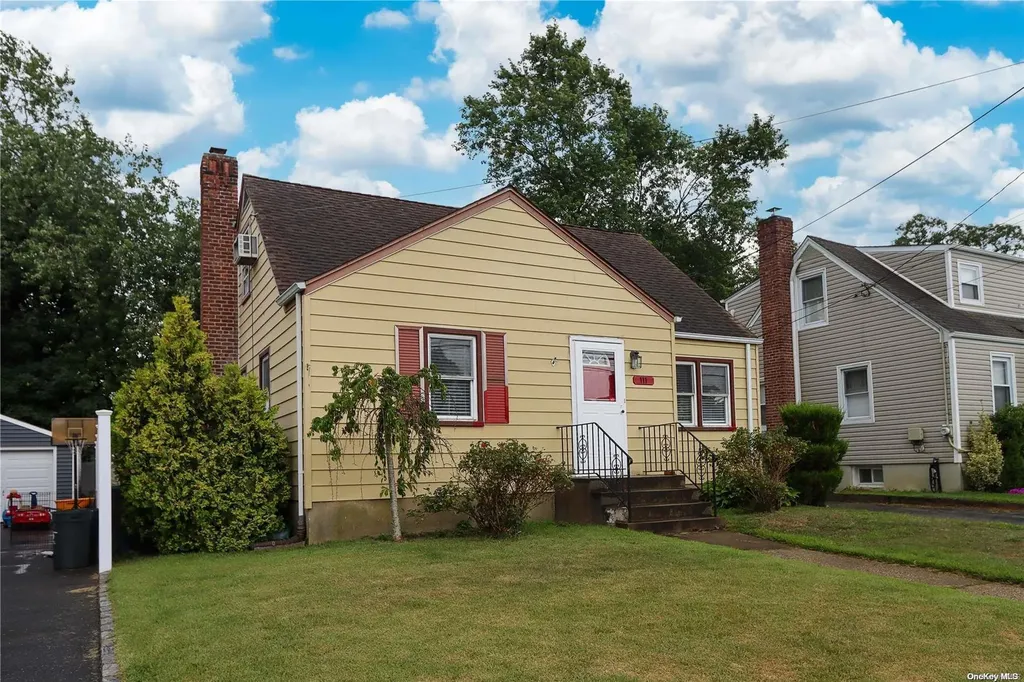 111 Grant Boulevard North Bellmore NY 11710
