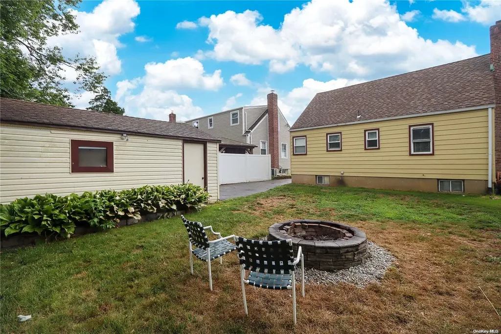 111 Grant Boulevard North Bellmore NY 11710