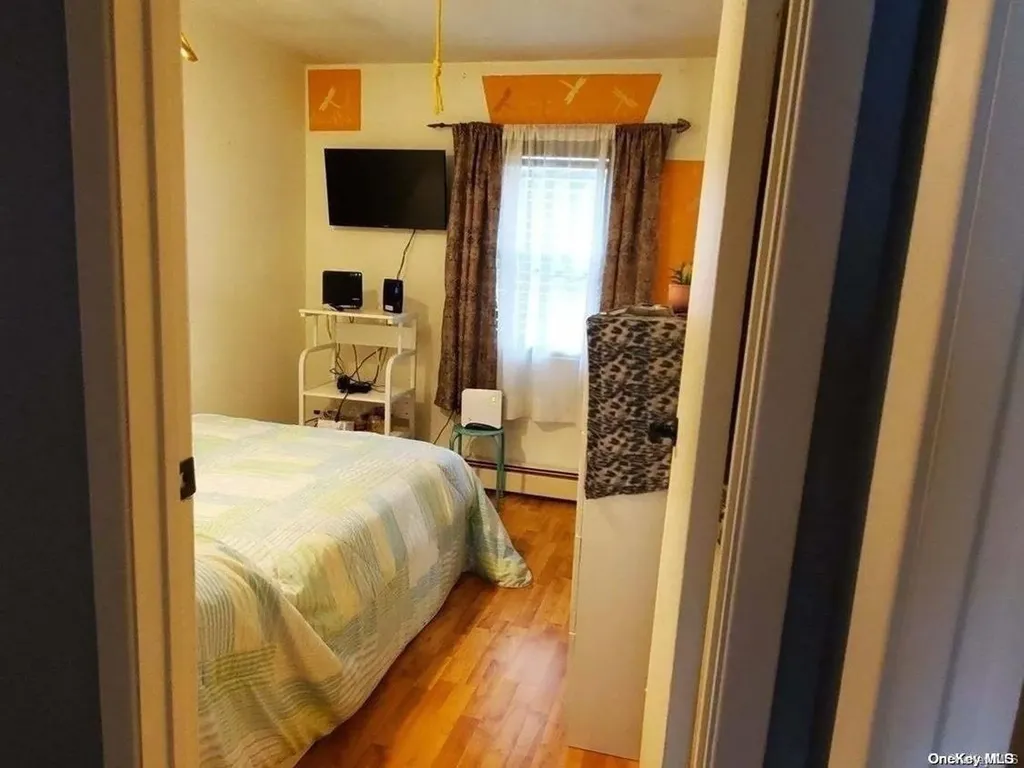 33 Michael Avenue Bellport NY 11713