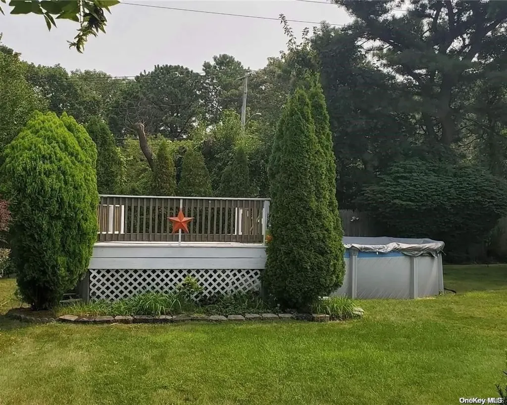 33 Michael Avenue Bellport NY 11713