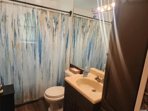 33 Michael Avenue Bellport NY 11713