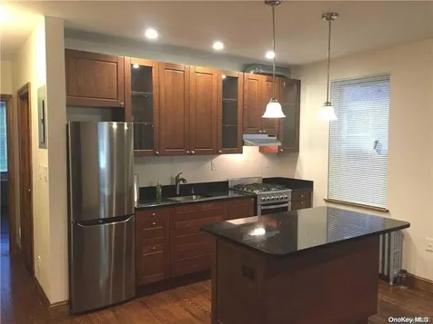 86-44 123rd Street Richmond Hill NY 11418