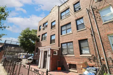 86-44 123RD Street Richmond Hill NY 11418