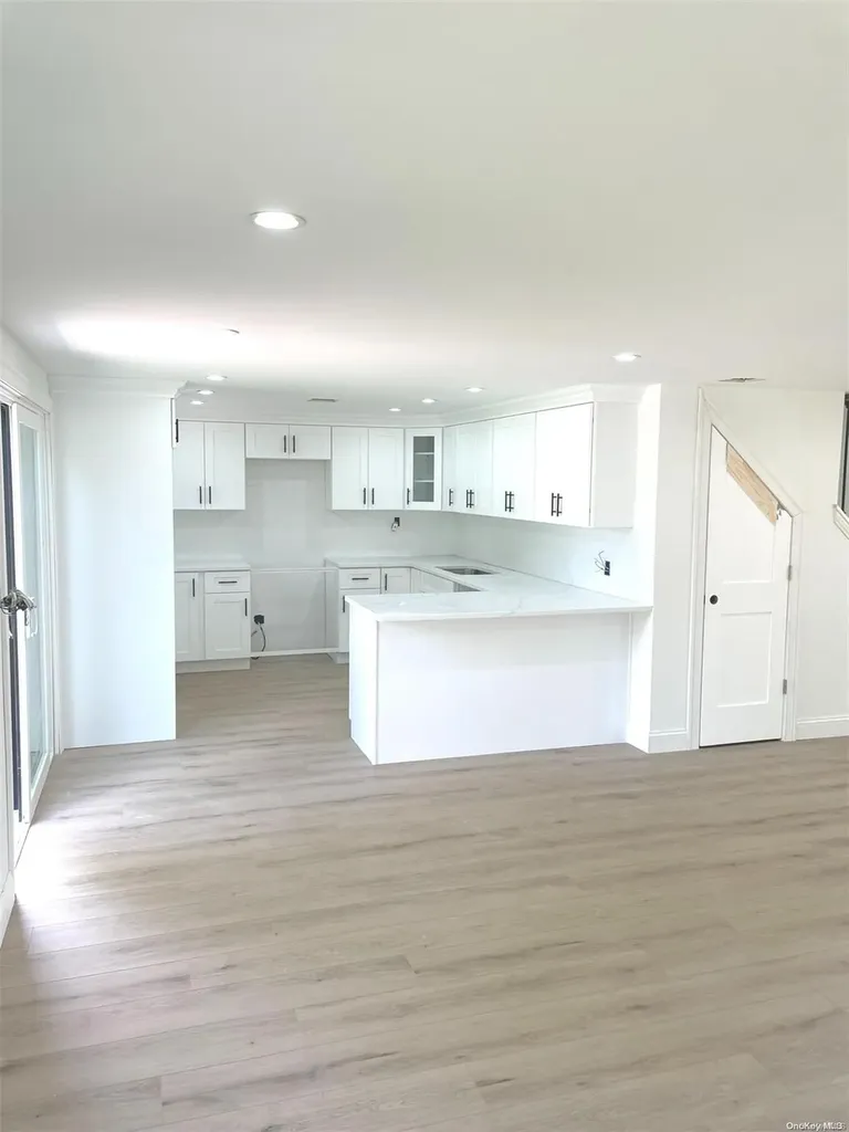 47 Sand Lane Islandia NY 11749