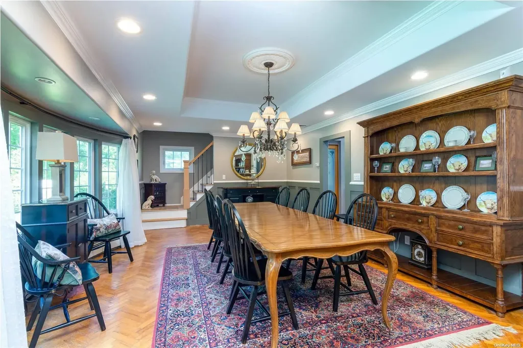 31 Croft Lane Smithtown NY 11787