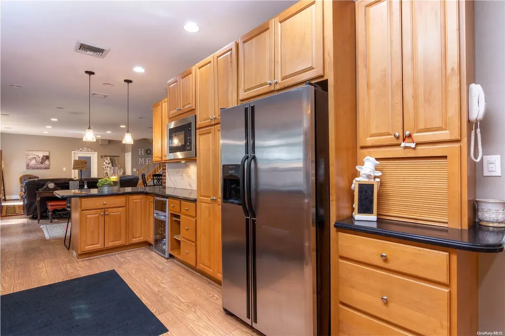 31 Croft Lane Smithtown NY 11787