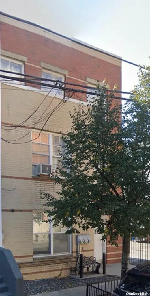 364 E 160th Street Bronx NY 10451