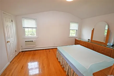 61-24 232nd Street Oakland Gardens NY 11364