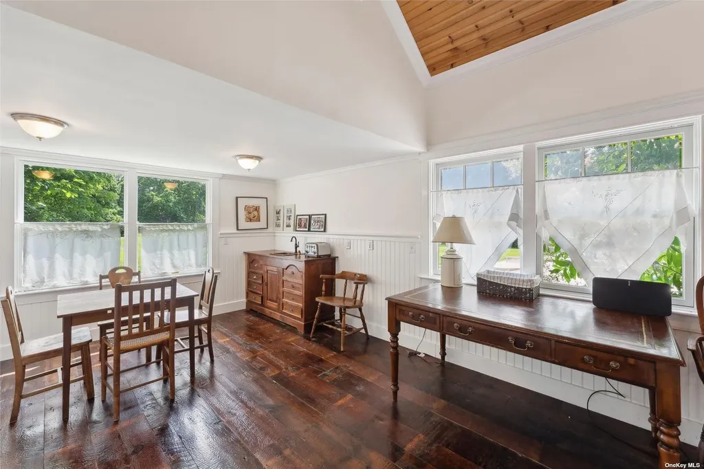50 Old Main Road Quogue NY 11959