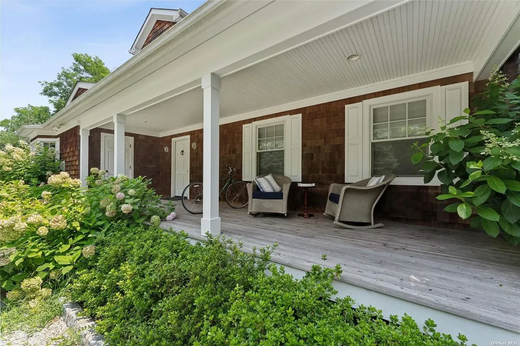 50 Old Main Road Quogue NY 11959