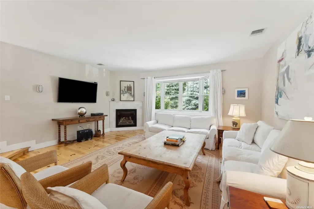 50 Old Main Road Quogue NY 11959