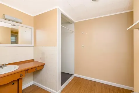 20 Biltmore Drive Mastic Beach NY 11951