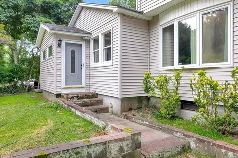 20 Biltmore Drive Mastic Beach NY 11951