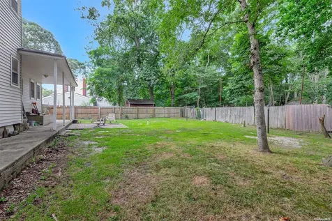 20 Biltmore Drive Mastic Beach NY 11951