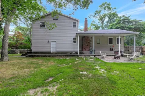 20 Biltmore Drive Mastic Beach NY 11951