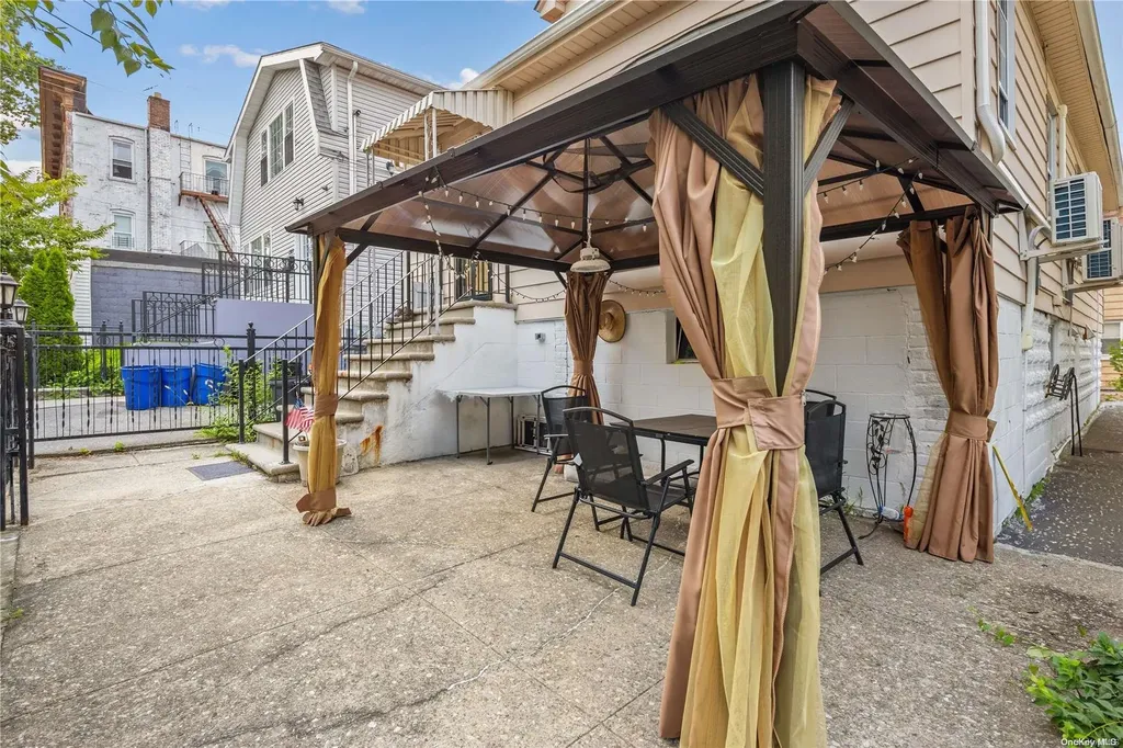 2871 Wellman Avenue Bronx NY 10461
