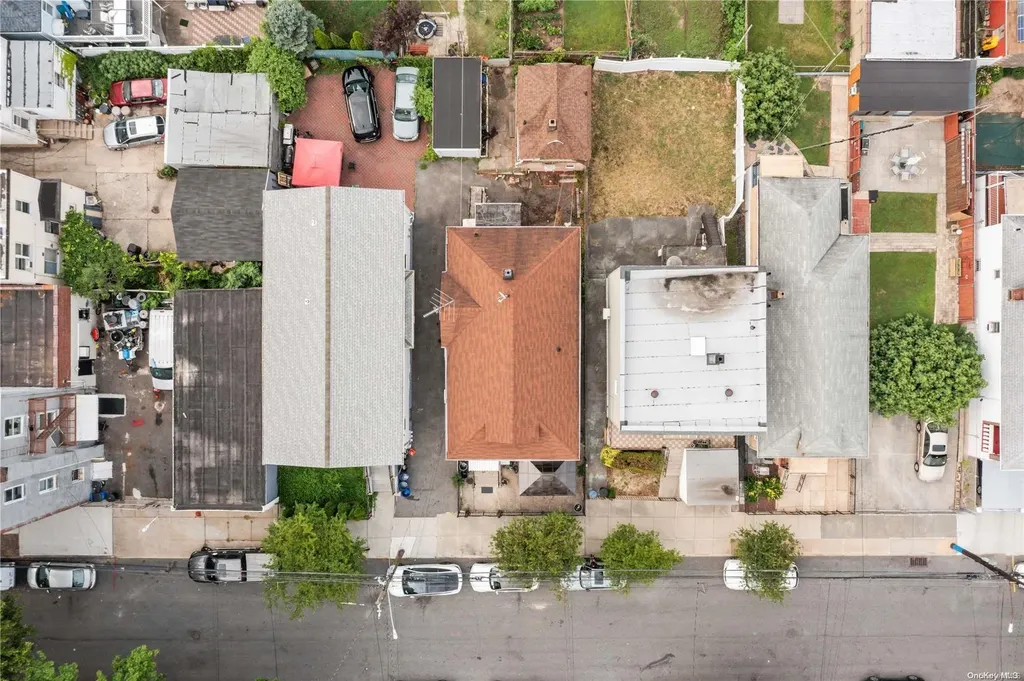 2871 Wellman Avenue Bronx NY 10461