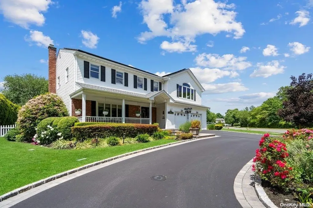 95 Ashford Drive Syosset NY 11791