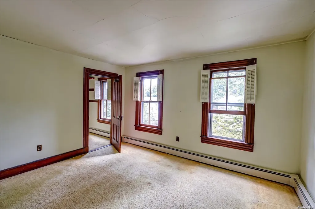 708 Main Street Port Jefferson NY 11777