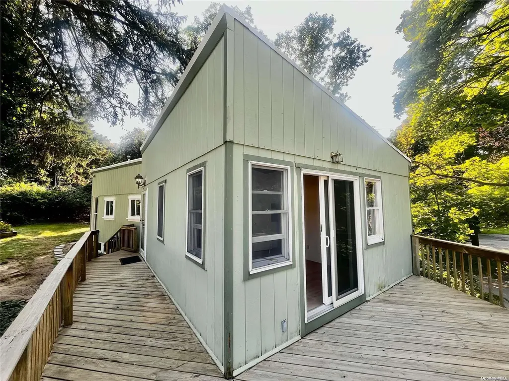 708 Main Street Port Jefferson NY 11777