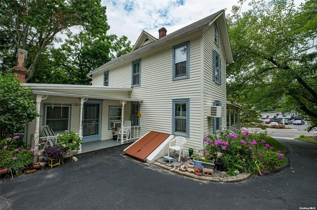 708 Main Street Port Jefferson NY 11777