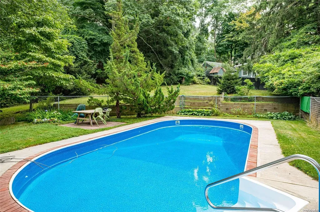 708 Main Street Port Jefferson NY 11777