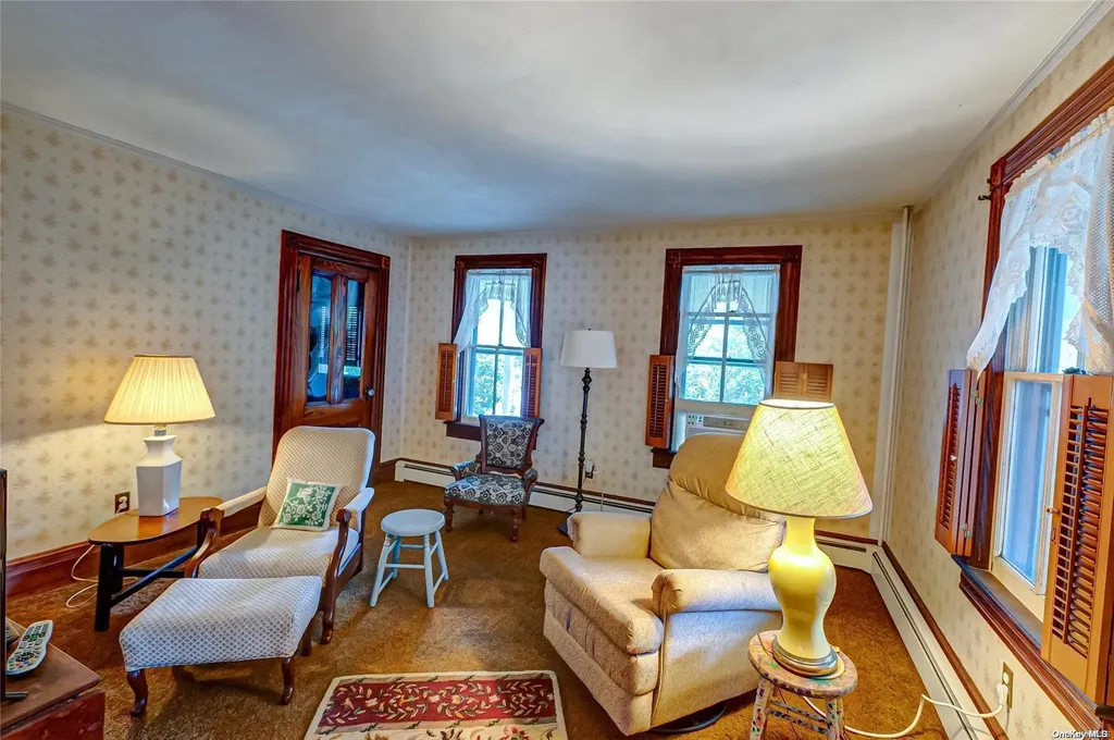 708 Main Street Port Jefferson NY 11777