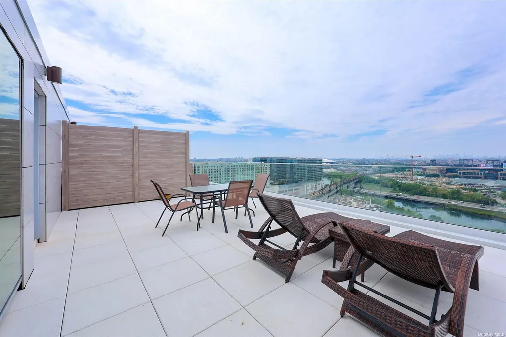 133-27 39 Avenue Flushing NY 11354