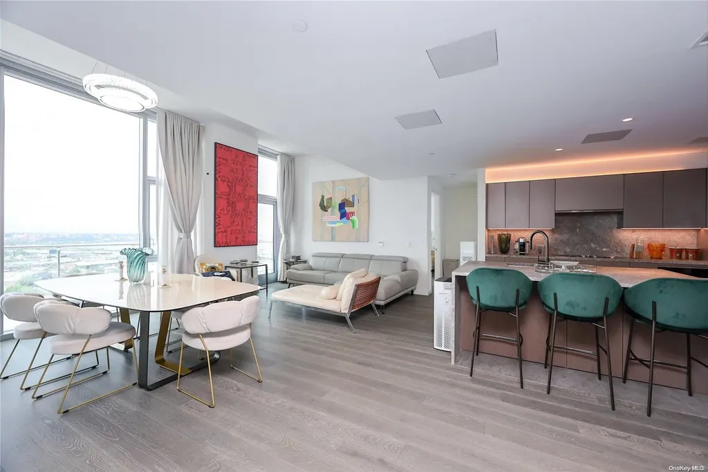133-27 39 Avenue Flushing NY 11354