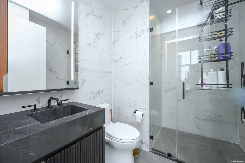133-27 39 Avenue Flushing NY 11354