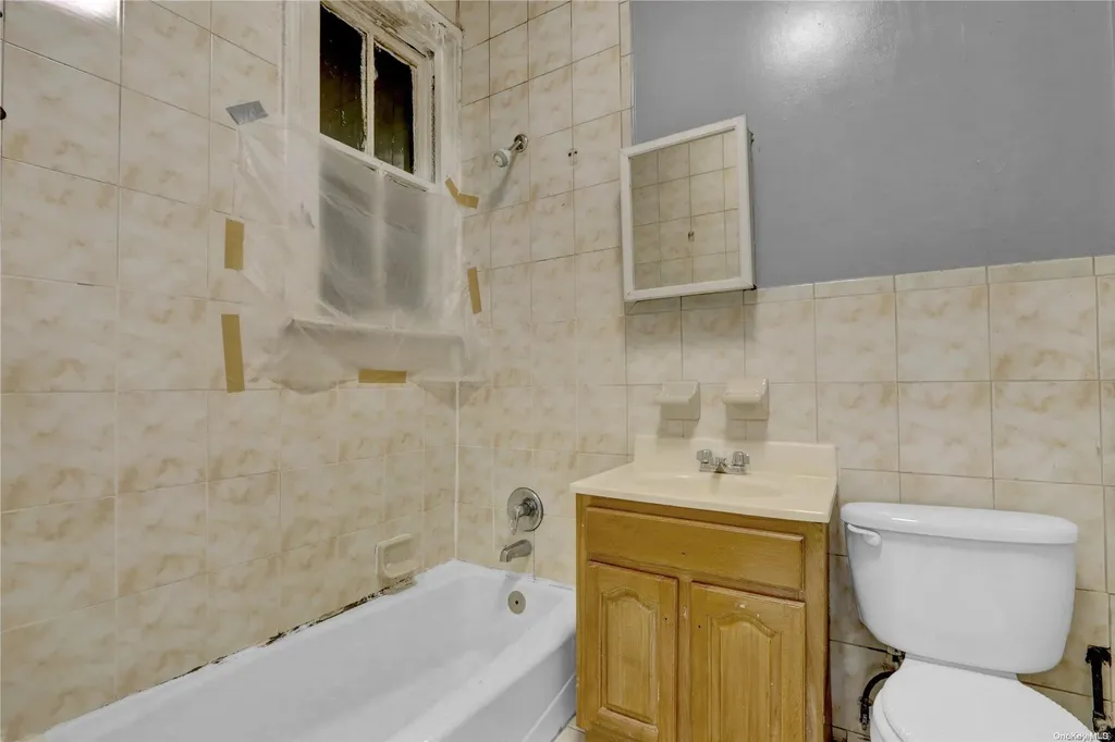 12-16 30th Road Astoria NY 11102