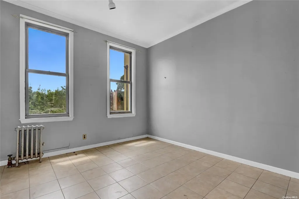 12-16 30th Road Astoria NY 11102