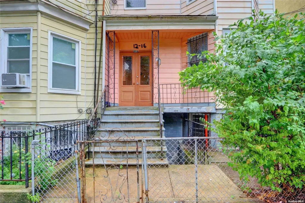 12-16 30th Road Astoria NY 11102