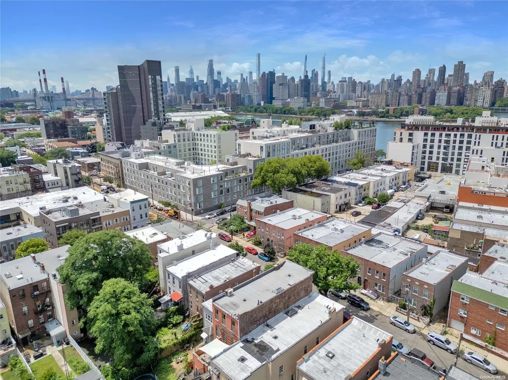 12-16 30th Road Astoria NY 11102