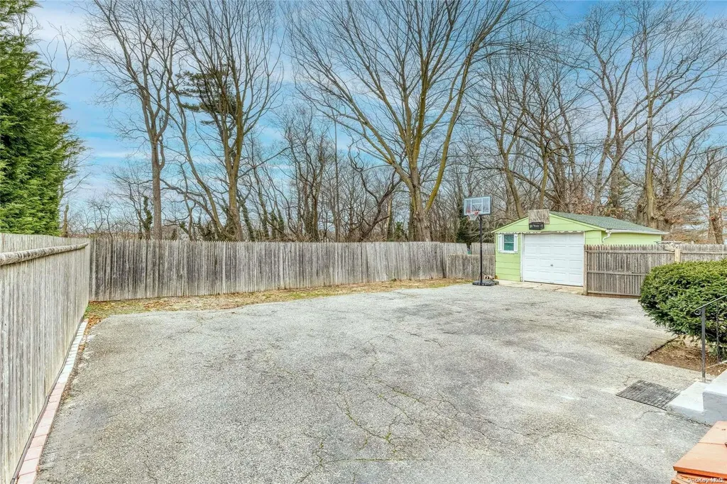 45 E Greenwich Avenue Roosevelt NY 11575
