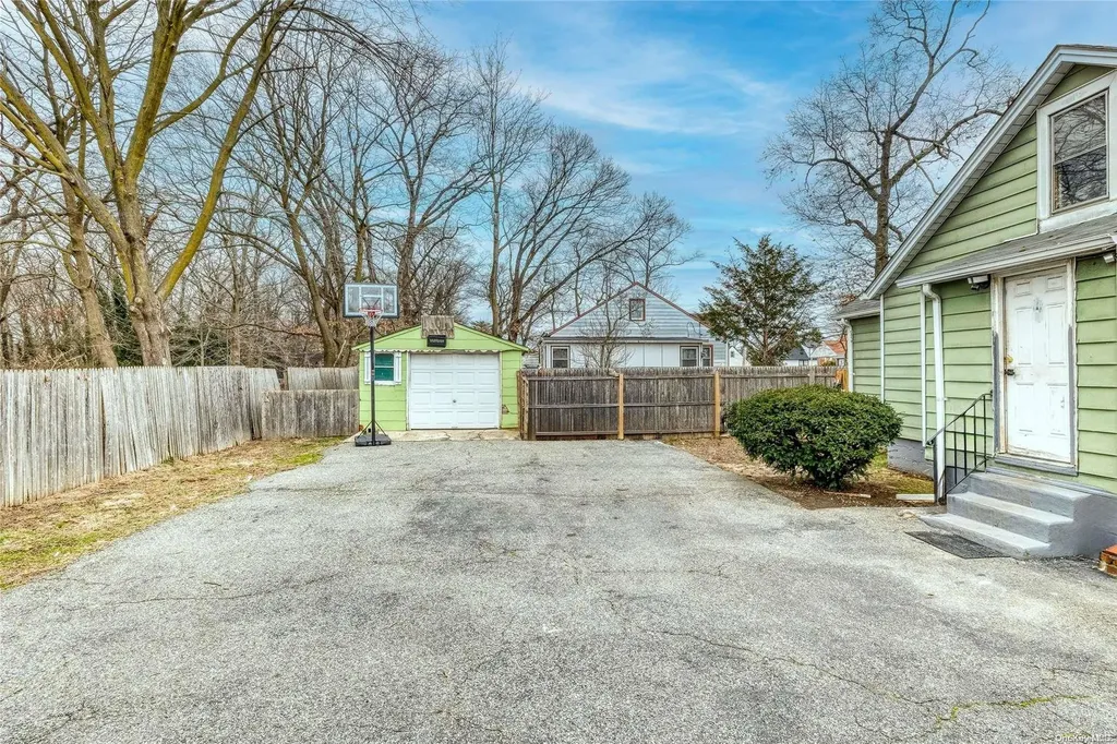 45 E Greenwich Avenue Roosevelt NY 11575