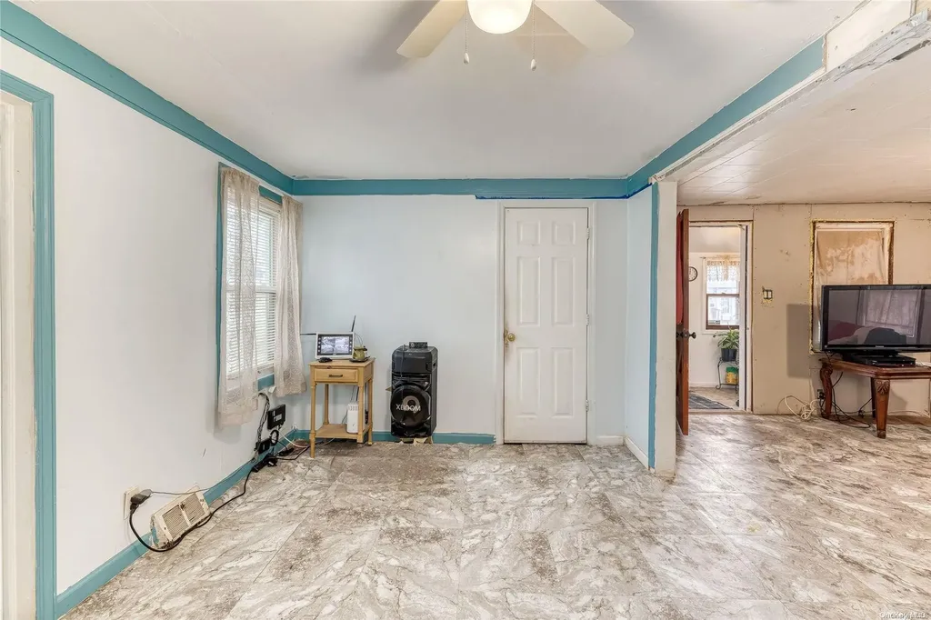 45 E Greenwich Avenue Roosevelt NY 11575