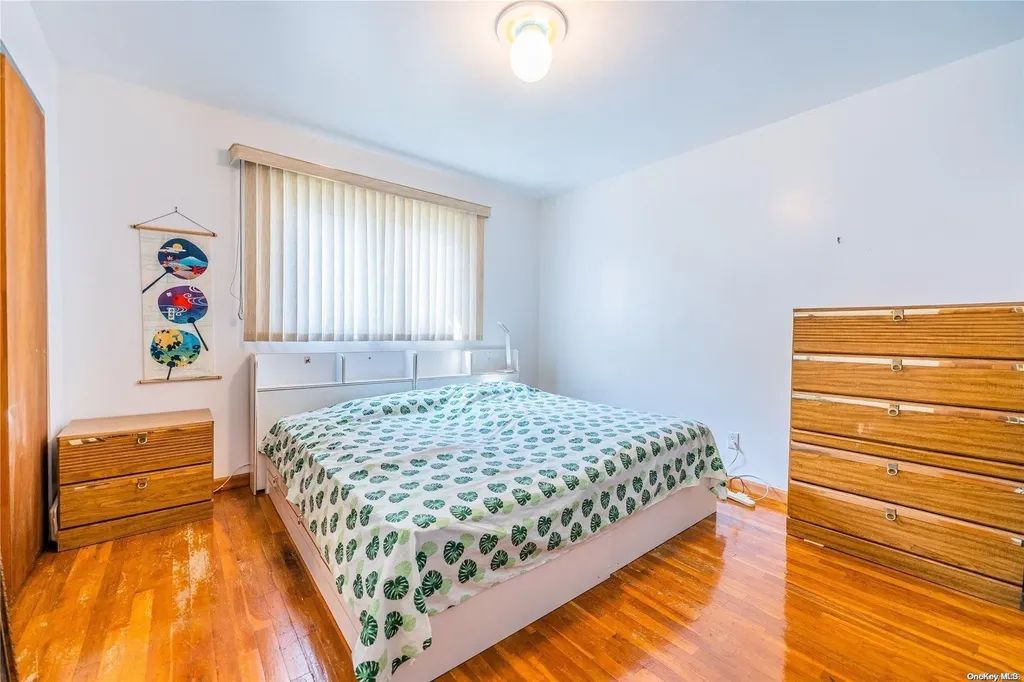 28 Hamilton Drive Roslyn NY 11576
