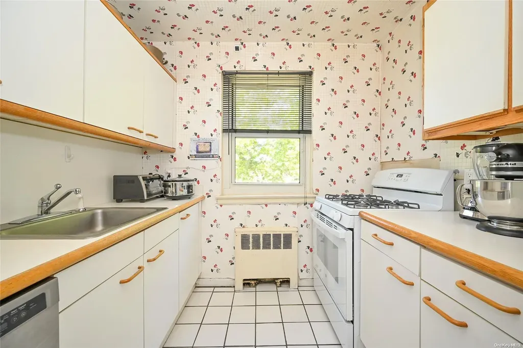 152-38 Jewel Flushing NY 11367