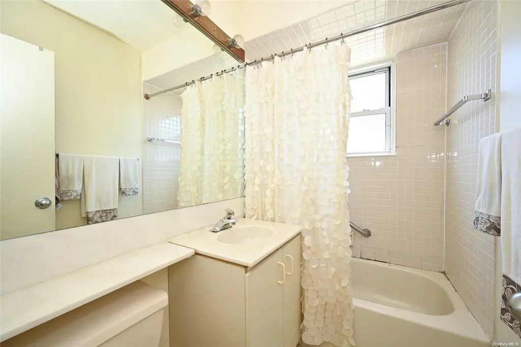 152-38 Jewel Flushing NY 11367