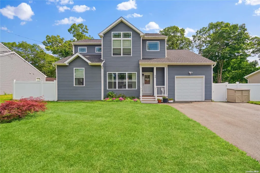 34 Musket Drive Shirley NY 11967