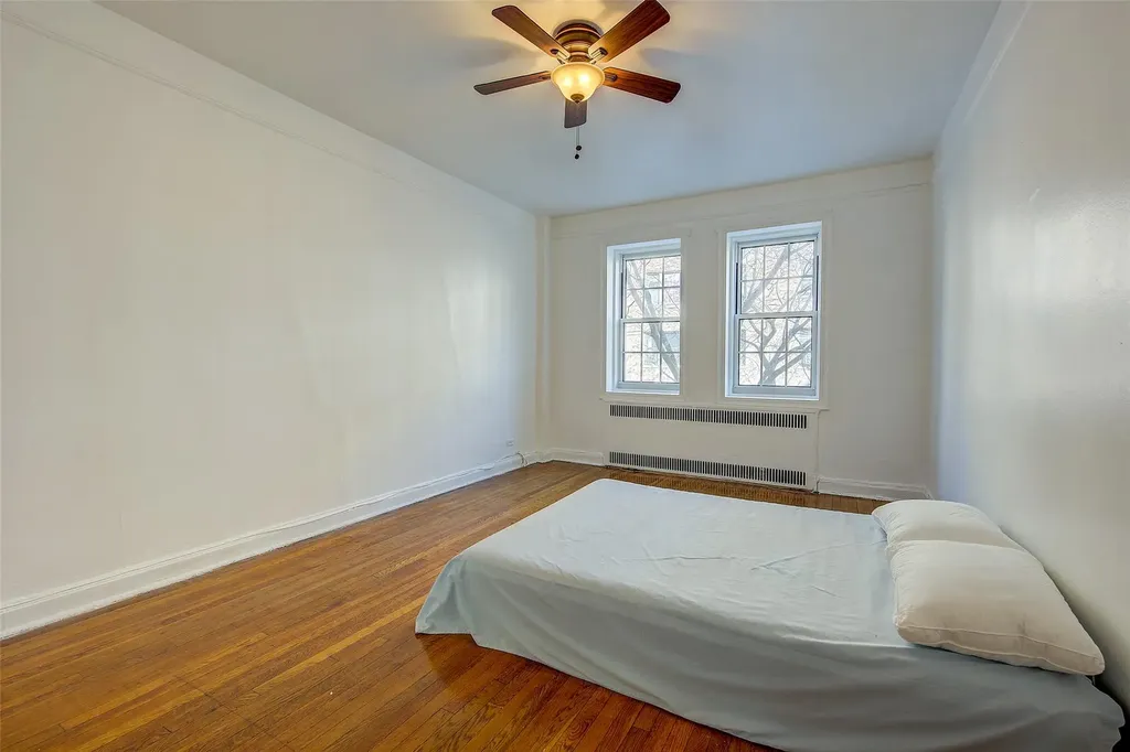 77-12 35 Avenue Jackson Heights NY 11372