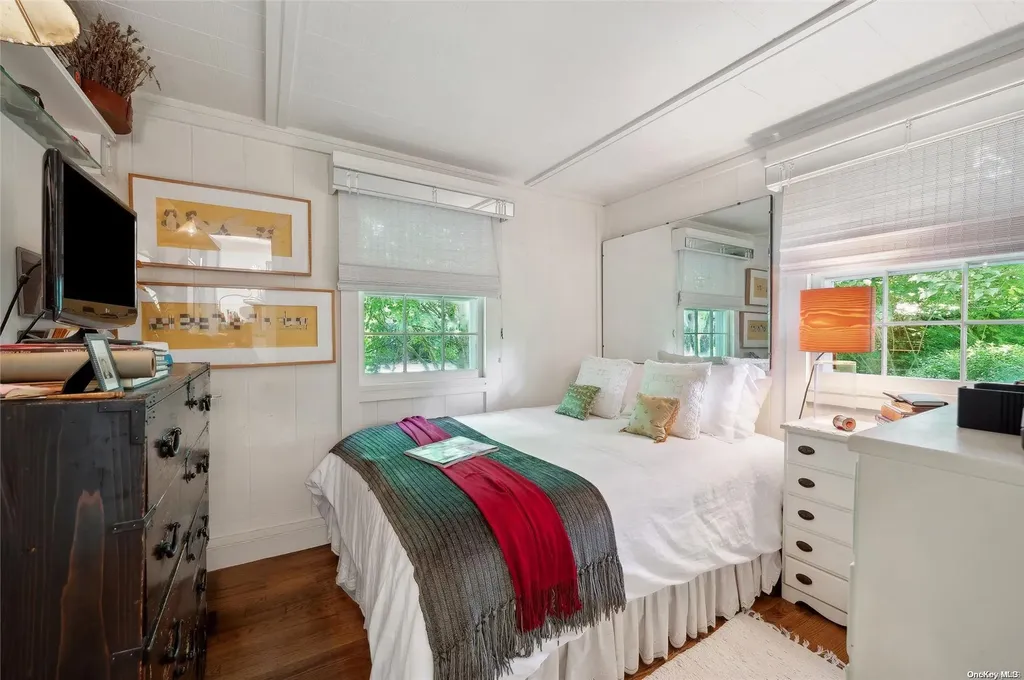74 Jagger Lane Westhampton NY 11977