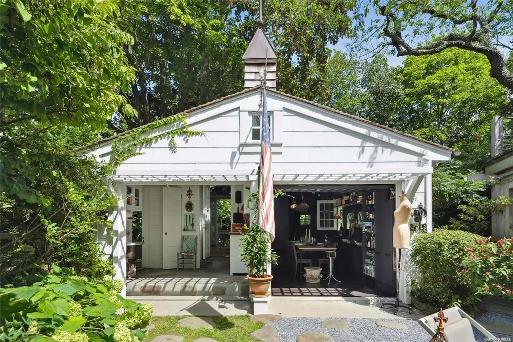 74 Jagger Lane Westhampton NY 11977