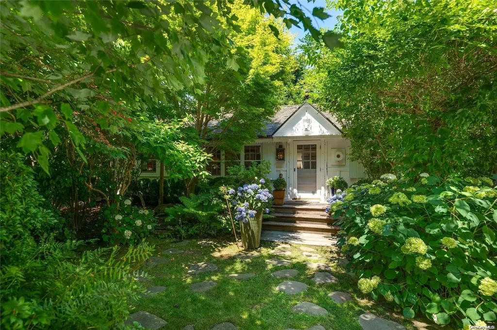 74 Jagger Lane Westhampton NY 11977