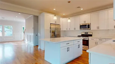 45a N Saunders Avenue Center Moriches NY 11934