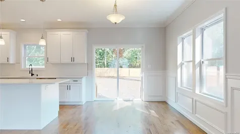 45a N Saunders Avenue Center Moriches NY 11934